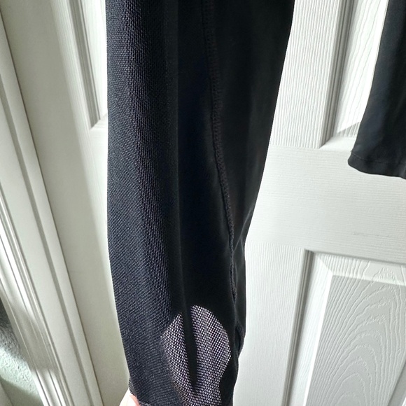 Black Nike pro women’s leggings - Picture 3 of 5
